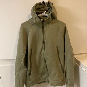 Men’s size medium lululemon olive green poly/nylon/wool zip up sweatshirt.